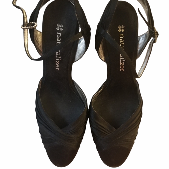 Naturalizer shoes heels for women. Black . US6 - Picture 4 of 5